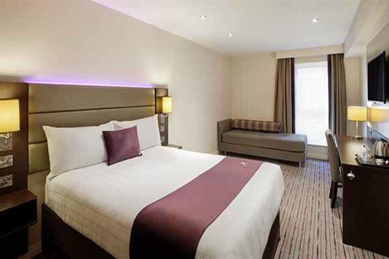 Premier Inn Oxford Botley South Hinksey Eksteriør billede